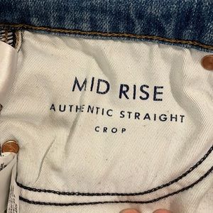 Lucky light denim cropped authentic straight mid rise button fly size 6 / 28